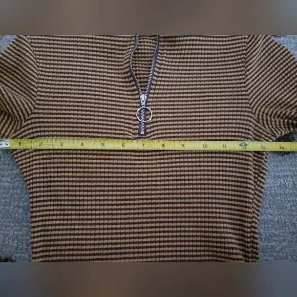 Ultra Flirt Girls Top Stripes Front Zipper Ribbed Collar Shrt Sleeves Tee Size M - Picture 6 of 6